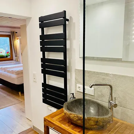 Alm Seasons Premium Chalet & Studios Saalbach-Hinterglemm Chambre photo