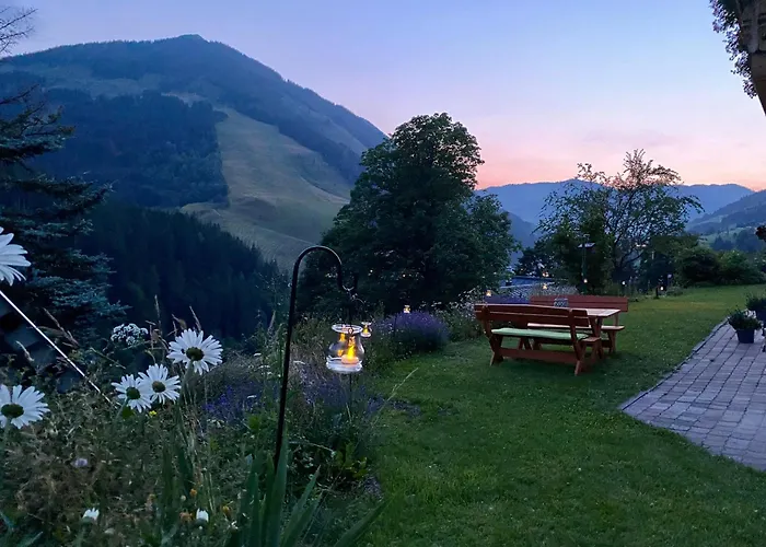 Alm Seasons Premium Chalet & Studios